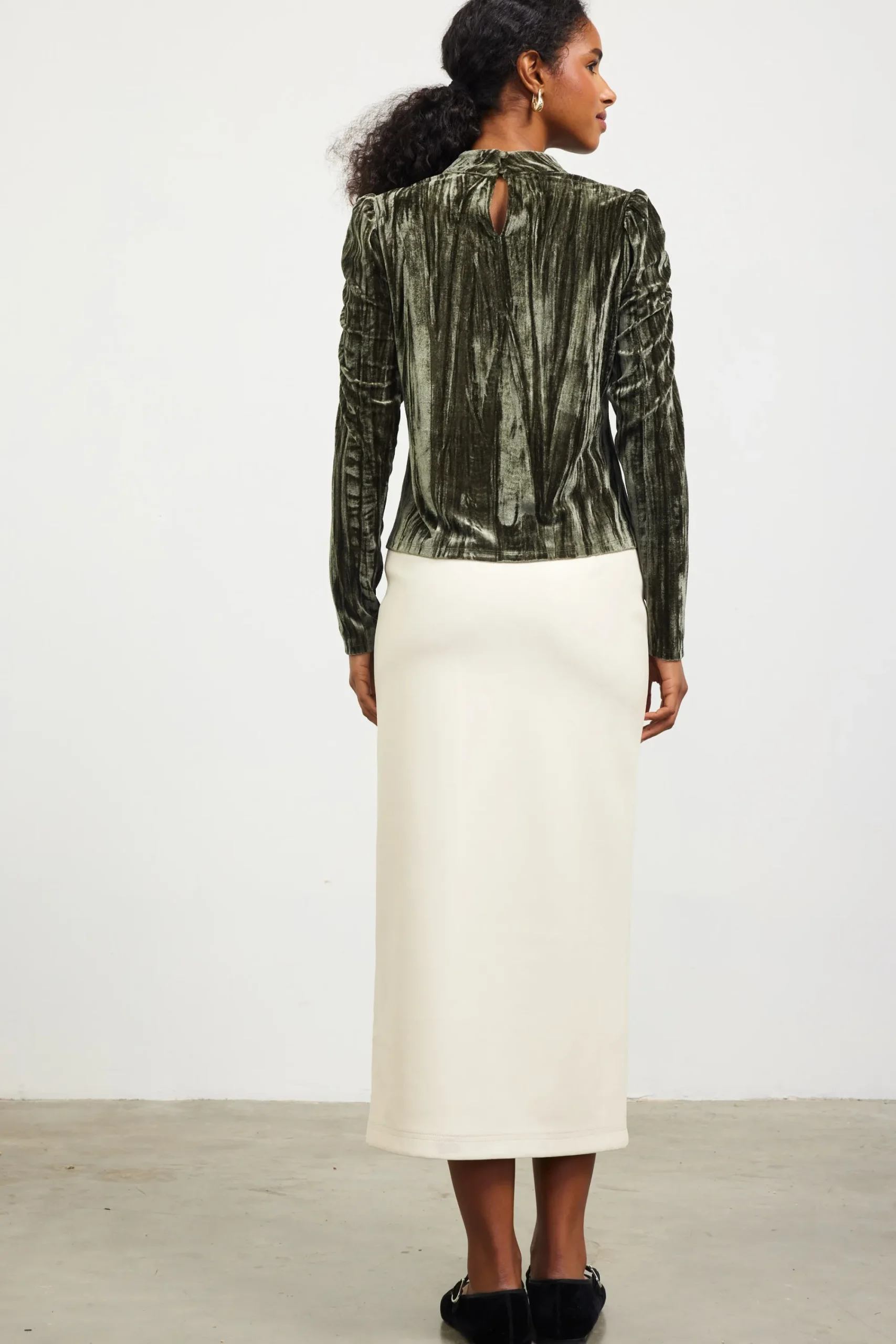 SKIES ARE BLUE Crinkled Velvet Mock Neck Top* Long Sleeve Tops