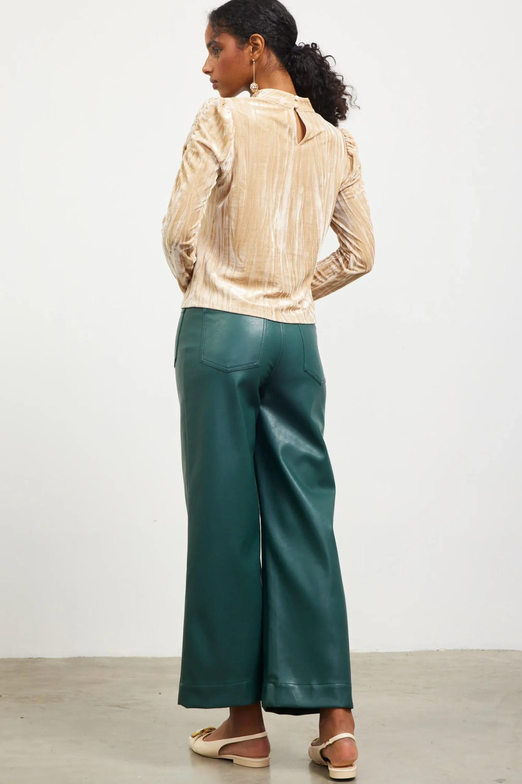 SKIES ARE BLUE Crinkled Velvet Mock Neck Top* Long Sleeve Tops