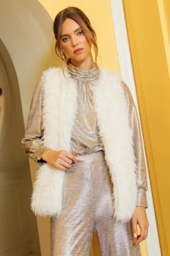 SKIES ARE BLUE Faux Fur Vest* Outerwear
