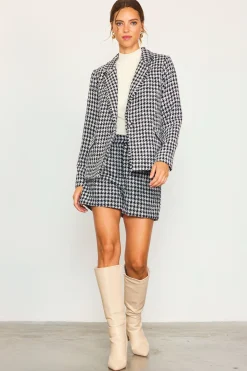 SKIES ARE BLUE Fringed Houndstooth Shorts* Shorts