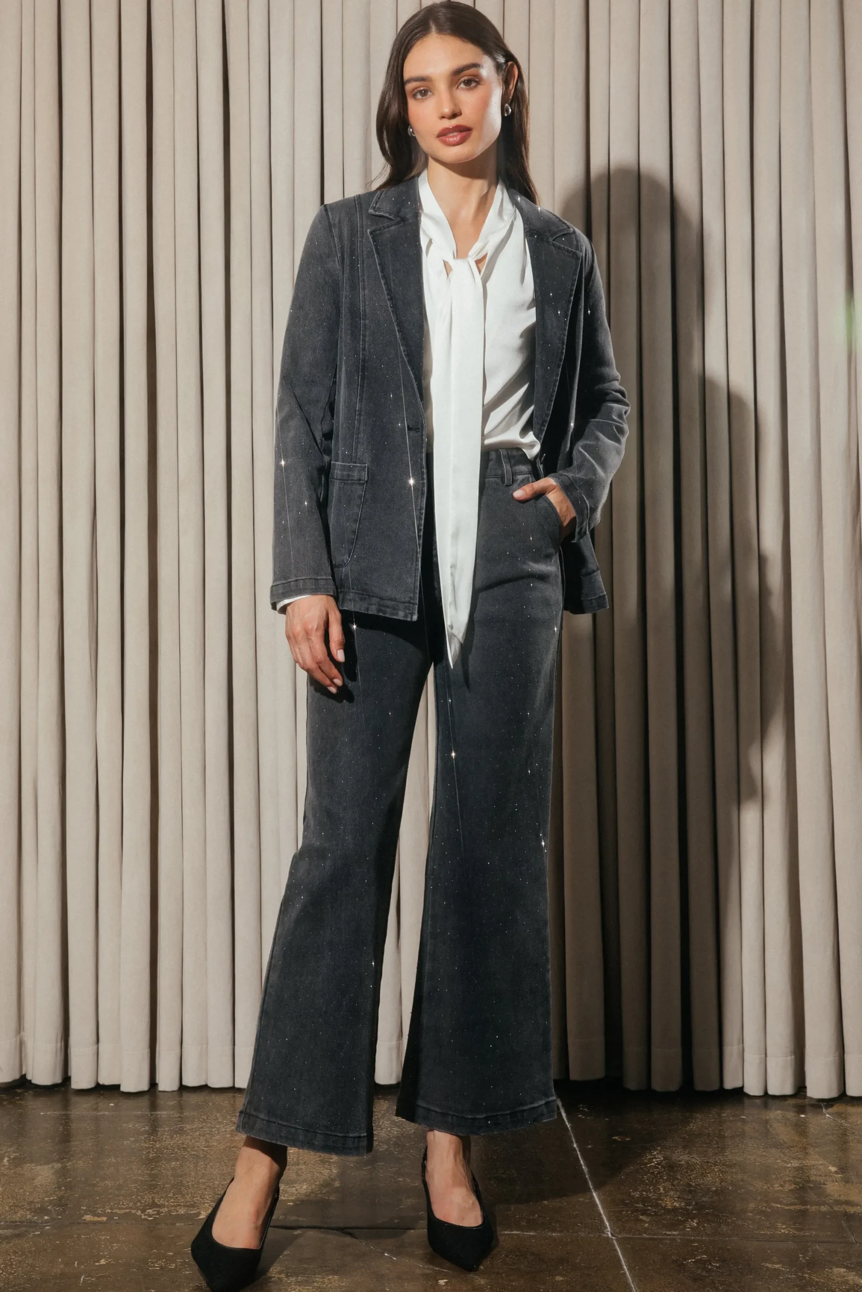 SKIES ARE BLUE Lydia Rhinestone Denim Pants* Pants