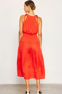 SKIES ARE BLUE Pleated Halter Midi Dress* Midi Dresses