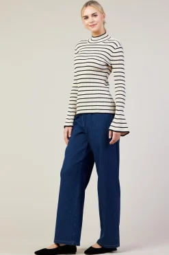 SKIES ARE BLUE Ribbed Flared Longsleeve Top* Long Sleeve Tops