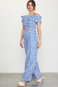 SKIES ARE BLUE Smocked Off Shoulder Ruffle Top* Short Sleeve Tops