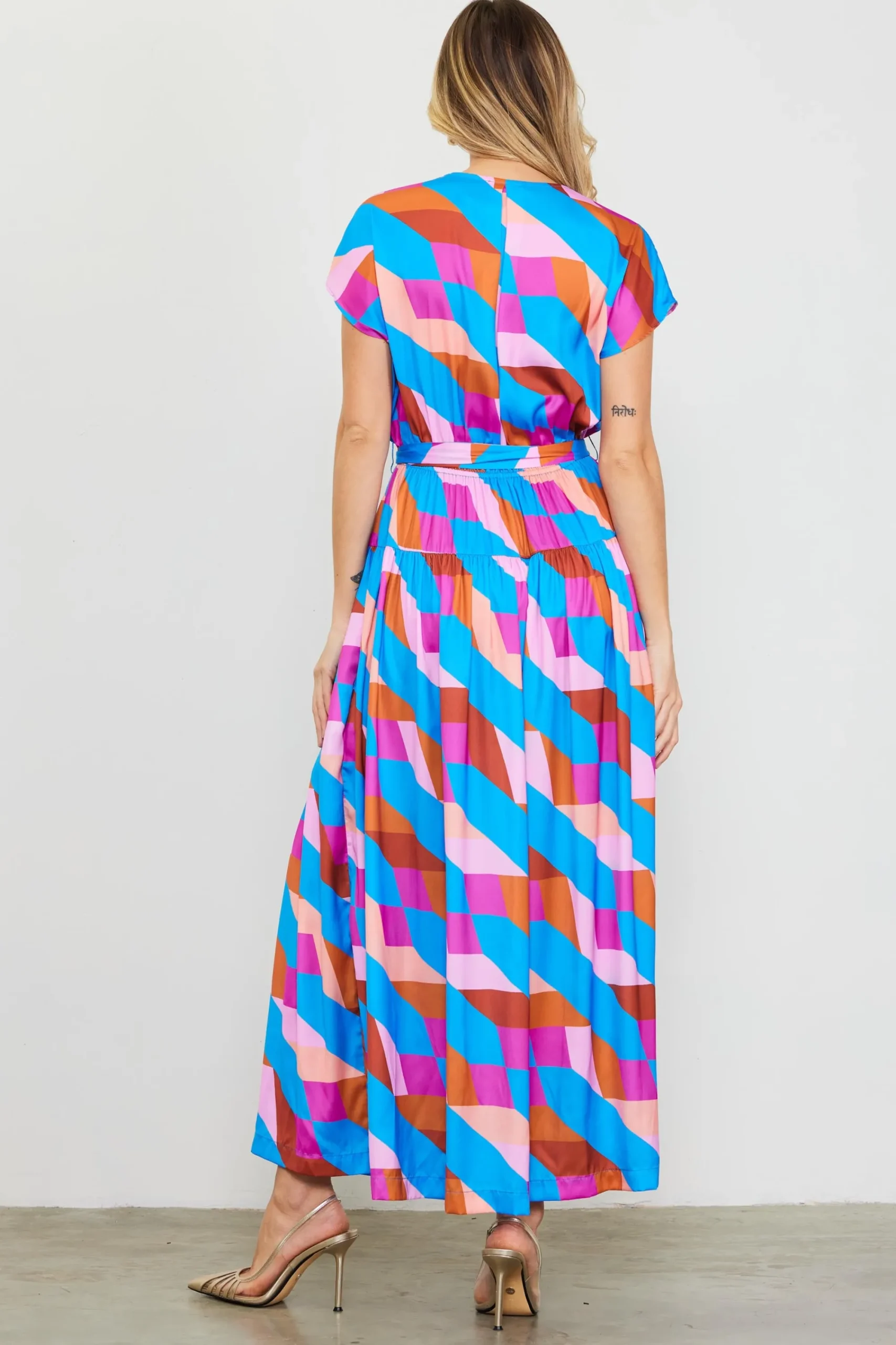 SKIES ARE BLUE Surplice Bodice Geometric Print Maxi Dress* Maxi Dresses