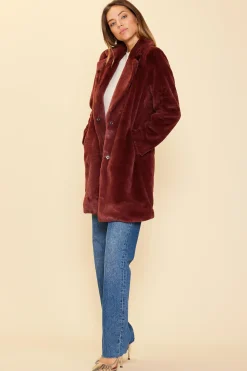 SKIES ARE BLUE Teddy Faux Fur Coat* Outerwear